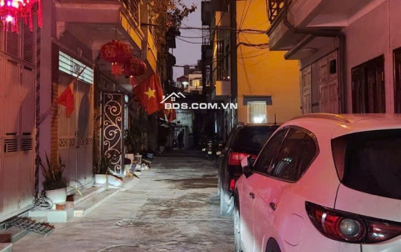 BÁN NHÀ NGỌC THỤY, LONG BIÊN, PHÂN LÔ QUÂN ĐỘI Chỉ Hơn 9 tỷ - 46m², 5 tầng, Gara, Ô tô tránh