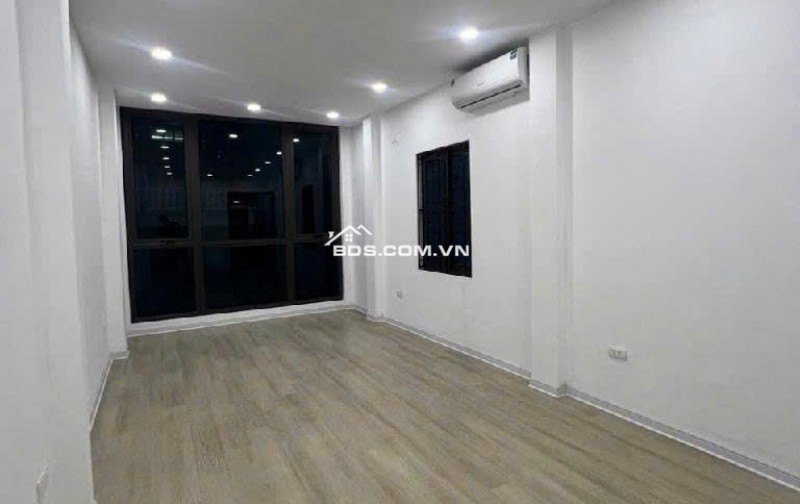 SỐT SÌNH SỊCH! Bán nhà Phùng Hưng - Hà Đông, lô góc 3 mặt  ,ô tô tránh, 45m2, 10.2 tỷ