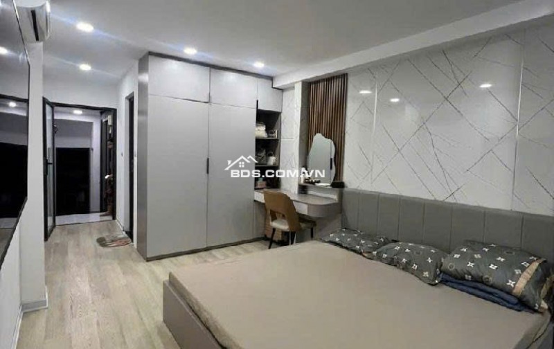 SỐT SÌNH SỊCH! Bán nhà Phùng Hưng - Hà Đông, lô góc 3 mặt  ,ô tô tránh, 45m2, 10.2 tỷ