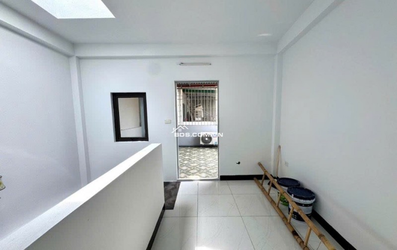 HOT HOT HOT! Bán nhà Chiến Thắng- Hà Đông , ngõ xe ba gác quay đầu , gần Hồ Văn Quán , 40m2, 9 tỷ