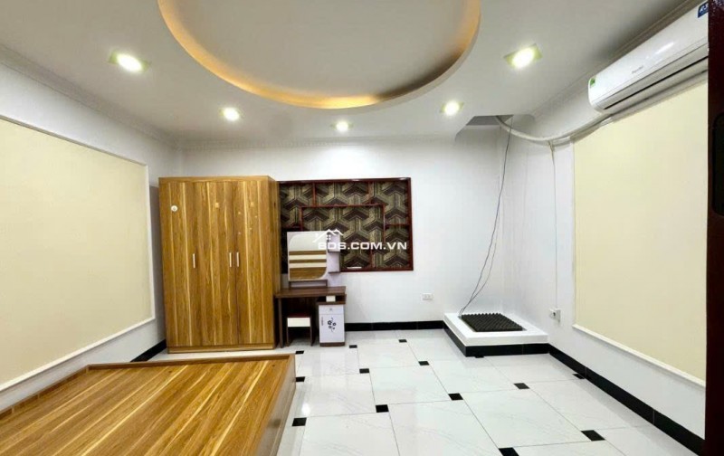 HOT HOT HOT! Bán nhà Chiến Thắng- Hà Đông , ngõ xe ba gác quay đầu , gần Hồ Văn Quán , 40m2, 9 tỷ