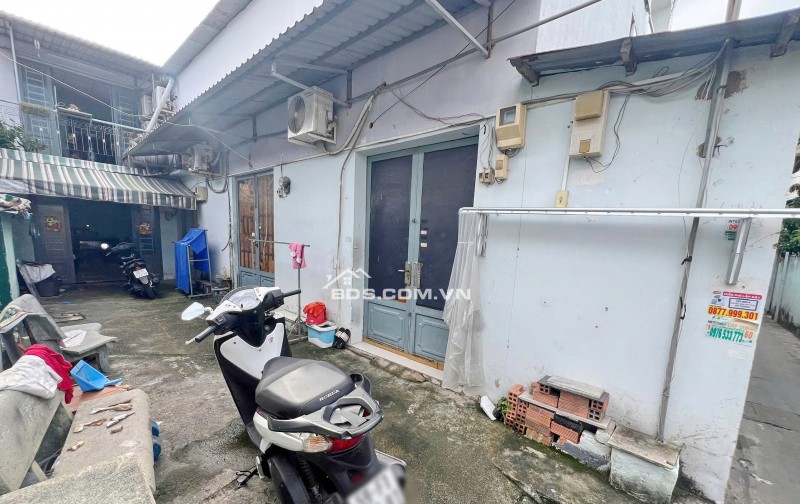 Chính chủ cần bán nhà Mặt Tiền hẽm 1056 Huỳnh Tấn Phát. Quận 7