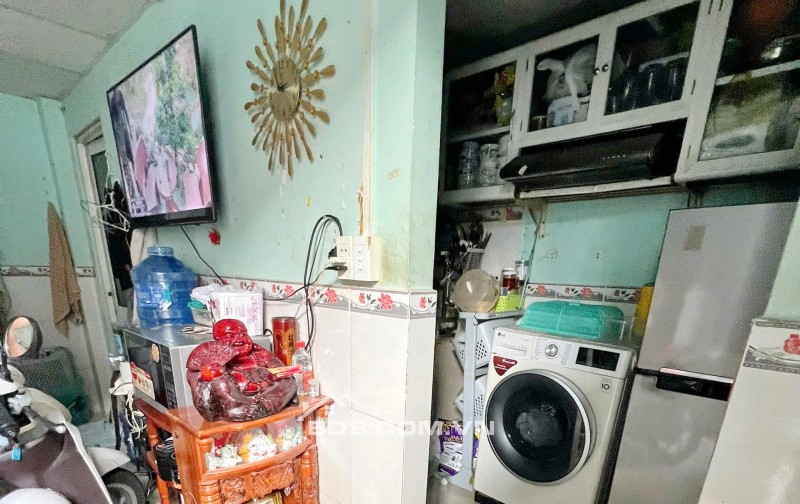 Chính chủ cần bán nhà Mặt Tiền hẽm 1056 Huỳnh Tấn Phát. Quận 7