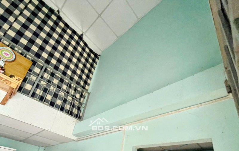 Chính chủ cần bán nhà Mặt Tiền hẽm 1056 Huỳnh Tấn Phát. Quận 7