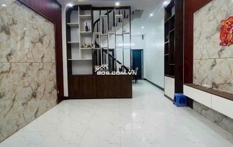 CỰC HIẾM – NHÀ TRUNG TÂM HOÀNG MAI – 43M2 – 4 TẦNG CHỈ 7.3 TỶ (TL). LH:0399422286.