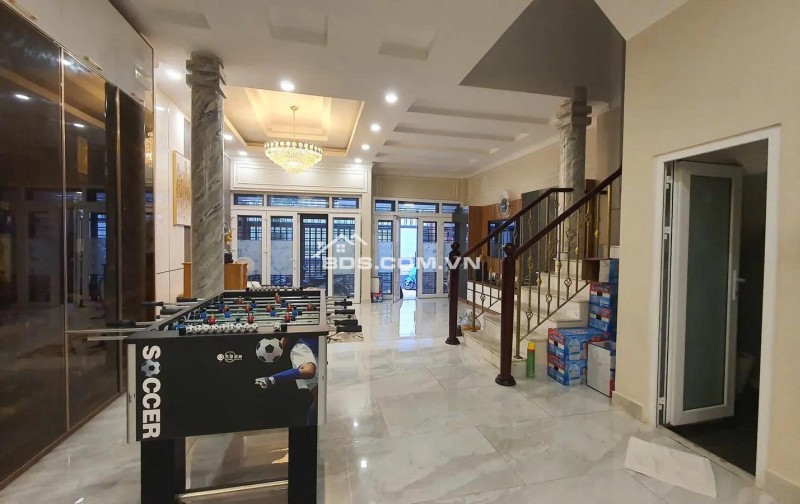 114m2 ngang 6.5m, hẻm thông Hai Bà Trưng, Q1, 4 tầng SHR, giá 28.5 tỷ, đầu tư kinh doanh hiếm