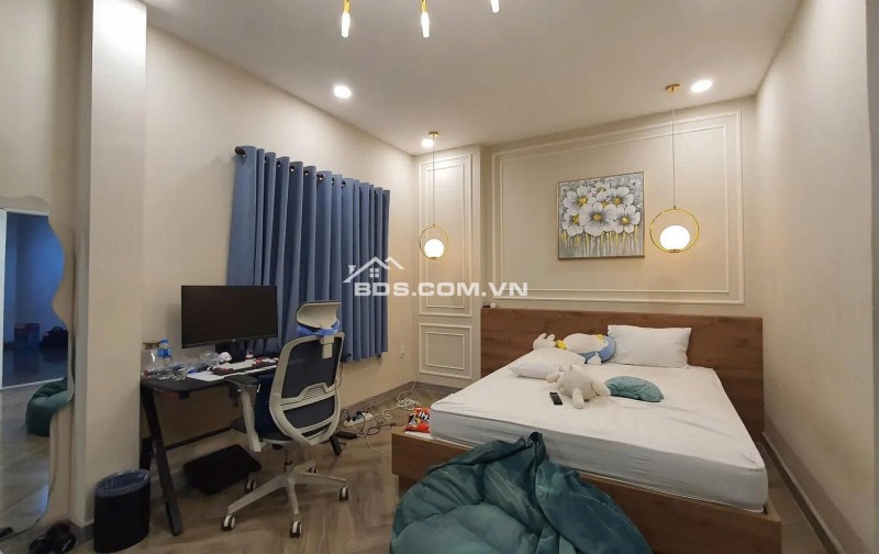 114m2 ngang 6.5m, hẻm thông Hai Bà Trưng, Q1, 4 tầng SHR, giá 28.5 tỷ, đầu tư kinh doanh hiếm