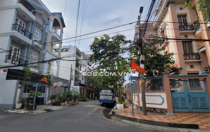 Biệt thự góc siêu vip khu bộ công an quận 7 , 39 tỷ !!!!!!!!!