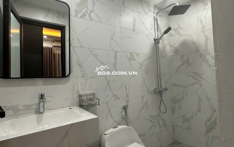 BẤT NGỜ! Bán nhà Văn Quán - phân lô,ô tô đỗ cửa, thang máy , nội thất xịn, 40m2, 13 tỷ