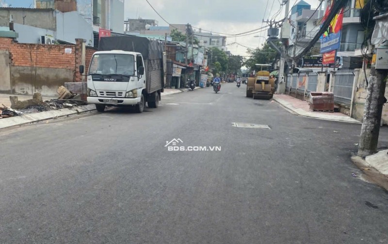 Bán nhà 70m2(4x17.5)gần đường Hiệp Bình, Hiệp Bình Chánh, Thủ đức giá tốt 5,1 tỷ