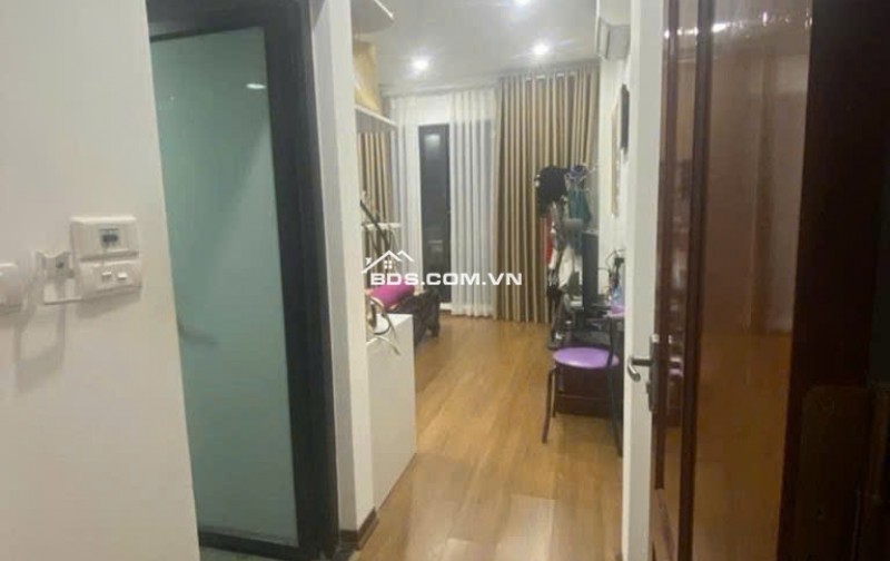 Siêu hiếm! Bán nhà Ngô Thì Nhậm - Hà Đông. 55m2 x 3 tầng, MT 6,5m chỉ 10 tỷ. Ô tô đỗ cửa