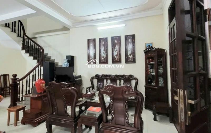 Một căn duy nhất, Hà Đông giá chưa đến 200tr/m Ô Tô vào nhà, mặt ngõ to, diện tích 52m, nhỉnh 9tỷ