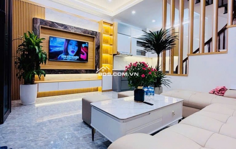 Bắt Đáy ! Bán nhà Bùi Xương, ngõ 3 gác, cách 30m ra ô tô, nhà mới, full nội thất, 35m2, 7.8 tỷ
