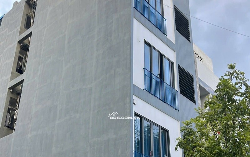 Chính chủ bán toà căn hộ 2MT, 5 tầng, vừa ở riêng biệt, vừa khai thác dòng tiền 60tr/tháng. Lh:0944900055