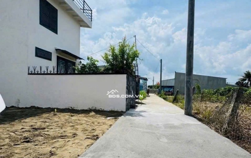 BÁN ĐẤT TT CẦN GIUỘC GIÁ RẺ PHÙ HỢP ĐỂ Ở VÀ ĐẦU TƯ