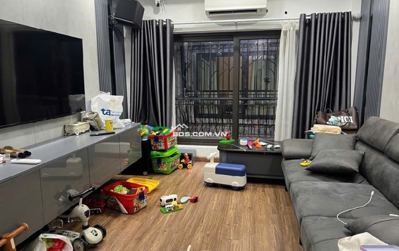 mua nhà tặng nội thất chỉ 5x tỷ bồ đề long biên ô tô đi lại thông thoáng