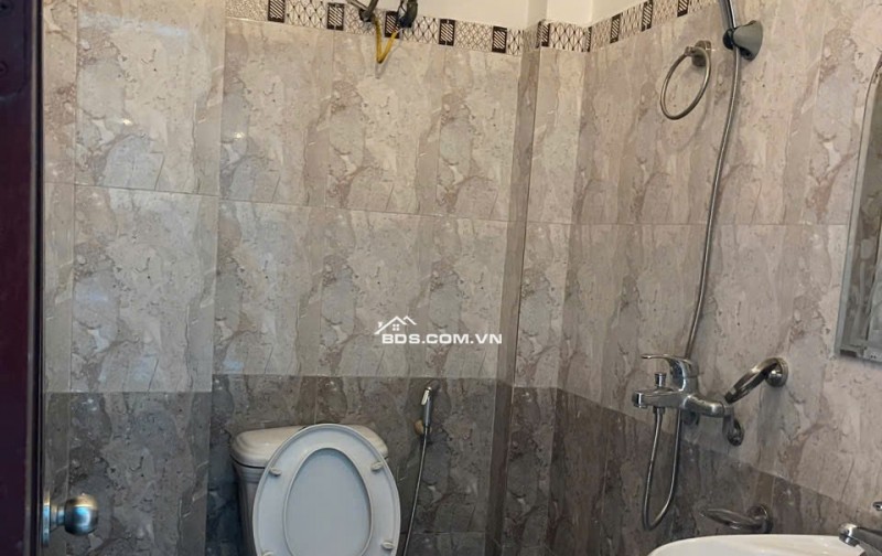 Chính chủ bán nhà mặt phố Hàng Thao, Tp. Nam Định, 175m2