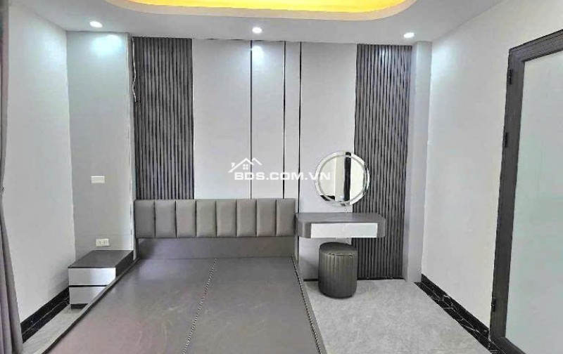 BÁN NHÀ ĐẶNG VŨ HỶ LONG BIEN 5 TẦNG MỚI ĐẸP LONG LANH GIÁ NHỈNH 5TY