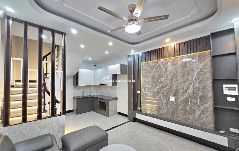 BÁN NHÀ ĐẶNG VŨ HỶ LONG BIEN 5 TẦNG MỚI ĐẸP LONG LANH GIÁ NHỈNH 5TY