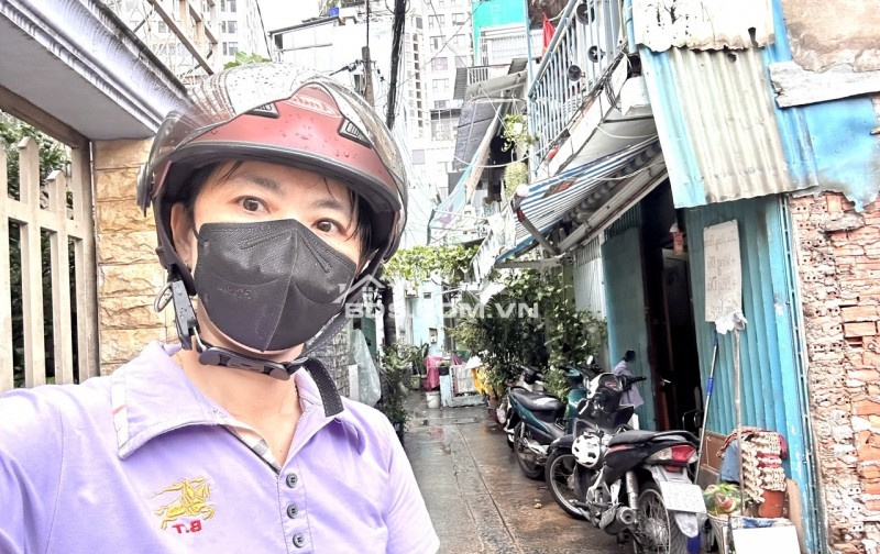 BÁN LÔ ĐẤT NGANG 5.1M- TIỆN XÂY CHDV HOẶC XÂY NHÀ THEO CÔNG NĂNG SŨ DỤNG CỦA CHỦ- TỌA LẠC ĐƯỜNG BẾN VÂN ĐỒN RA HOÀNG DIỆU ĐẾN NGUYỄN TÂT THÀNH.