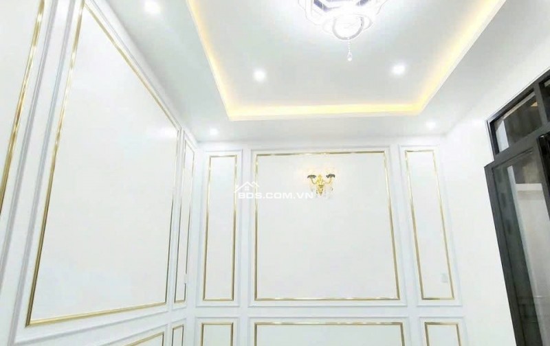 Kẹt tiền cần bán gấp căn nhà ở Đ. Lê Thị Sắc 127m2 SHR giá chỉ 920tr