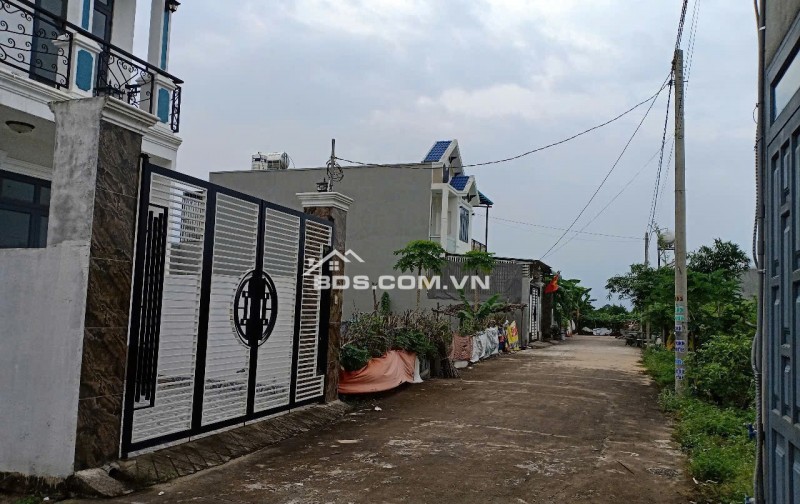 CHÍNH CHỦ CẦN BÁN LÔ ĐẤT SỔ HỒNG RIÊNG TẠI AN VIỄN TRẢNG BOM. LH:0972203398.