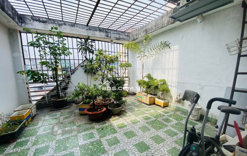 BÁN GẤP Nhà Hẽm Huỳnh Tấn Phát, Quận 7 - Vị Trí Vàng,5x19- 8 ty5