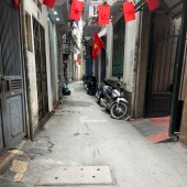 Bán Nhà Tôn Thất Tùng, Đống Đa - Hàng Xóm Đại Học Y- Gần  Phố - Ở Ngay - 50m, 5 Tầng - Nhỉnh 8 Tỷ.