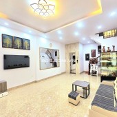 Nhà Láng Hạ - Phân Lô 6T Thang Máy - Oto 5 Tạ Qua Nhà - Ngõ Thông KD