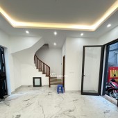 Nhà Láng Hạ - Phân Lô 2 Thoáng - 1 Nhà Ra Phố - Ngõ Thông KD