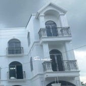 Bán căn biệt thự nhà thô mặt tiền đường Phường Bình Chiểu Thủ Đức
