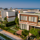 Biệt Thự Caraworl Cam Ranh - View Biển DT: 700m2 SHR Lâu Dài  - Giá Tốt 27.5 tỷ