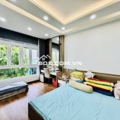 MẶT TIỀN THỤT BỜ KÈ TRƯỜNG SA - 5 TẦNG - Xe Hơi ngủ nhà - VIEW Ngắm Pháo Hoa - TẶNG NỘI THẤT - CHỦ THIỆN CHÍ