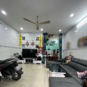 NHÀ BÁN CÁCH MẠNG THÁNG 8, P5- TÂN BÌNH- NGANG 5m- 8.xtỷ