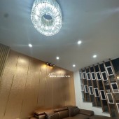 BẤT NGỜ! Bán nhà Văn Quán - phân lô,ô tô đỗ cửa, thang máy , nội thất xịn, 40m2, 13 tỷ