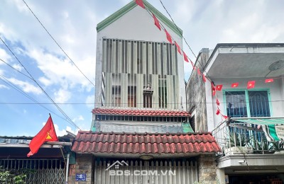  BÁN NHÀ 1 TRỆT 1 LẦU CHÍNH CHỦ – GIÁ 6 TỶ (Thương lượng)