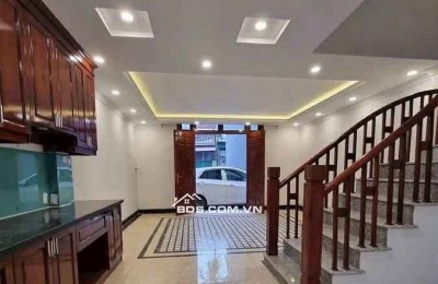 Hiếm Nhà Thạch Bàn 6 tầng – nội thất cao cấp – ô tô đỗ cửa