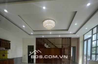 Lô góc Tân Hoà nhà 2 tầng 137 m² gần chợ Tân An