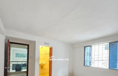 Nhỉnh nhẹ 7 tỷ có nhà vị trí đẹp ngay Lê Văn Sỹ - Phú Nhuận, 2 mặt hẻm, 4 tầng BTCT, thông Hồ Biểu Chánh.