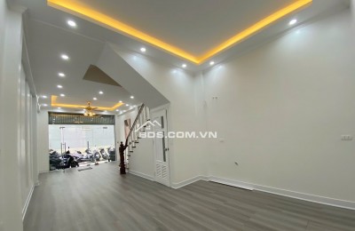 Nhà Nguyễn Khang - Phân Lô Oto Tránh - 2 Nhà Ra Phố - Ngõ Thông Kinh Doanh