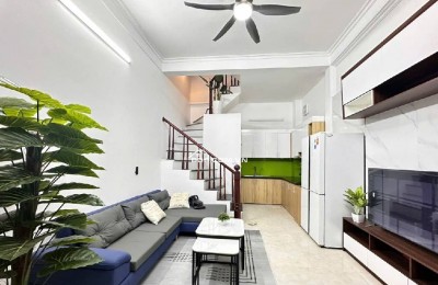 Bán nhà đẹp - Trung tâm Cầu Giấy - 30m2 4 tầng nhỉnh 8  tỷ