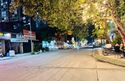 NHÀ 5 TẦNG – 25 PHÒNG – TRUNG TÂM DĨ AN
