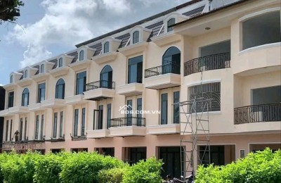 Vạn Phát Velora Đông Cần Thơ (toạ lạc 165 Võ Văn Kiệt, P. Sóc Trăng, TP. Cần Thơ)