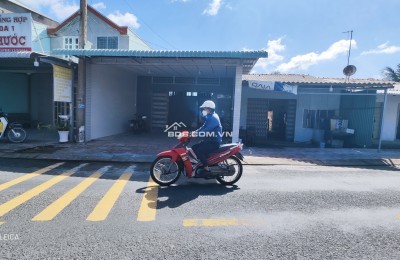 Bán nhà vị trí chiến lược kinh doanh khu vực cầu tre giá 1,8 tỷ