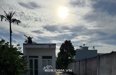 Nhà đất bán - 1650m2 - 245m2 thổ cư - nhà kiên cố - sổ hồng - Củ Chi