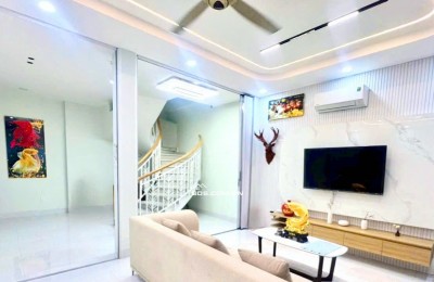 35 Triệu: nguyên căn MẶT TIỀN Phan Đăng Lưu- Ngang 6m cao 4 Tầng 4 Phòng FULL nội thất. 0933910039