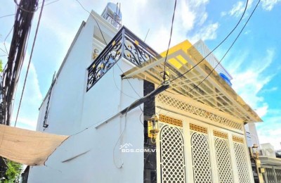 Nhà Đẹp 1 Lầu – Mặt Tiền Kinh Doanh – Xe Hơi Tới Nhà –Nhà Bè Gần Quận 7