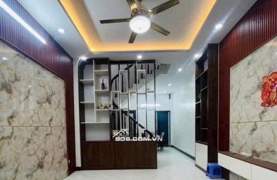 CỰC HIẾM – NHÀ TRUNG TÂM HOÀNG MAI – 43M2 – 4 TẦNG CHỈ 7.3 TỶ (TL). LH:0399422286.