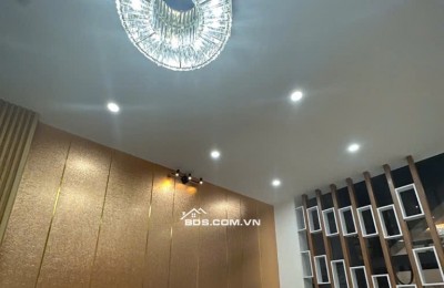 BẤT NGỜ! Bán nhà Văn Quán - phân lô,ô tô đỗ cửa, thang máy , nội thất xịn, 40m2, 13 tỷ