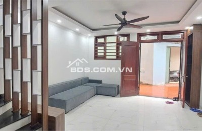 Bán nhà ngõ 564 Nguyen văn Cừ, Bồ Đề,35m 5T  oto ,KD, 7,6 tỷ .